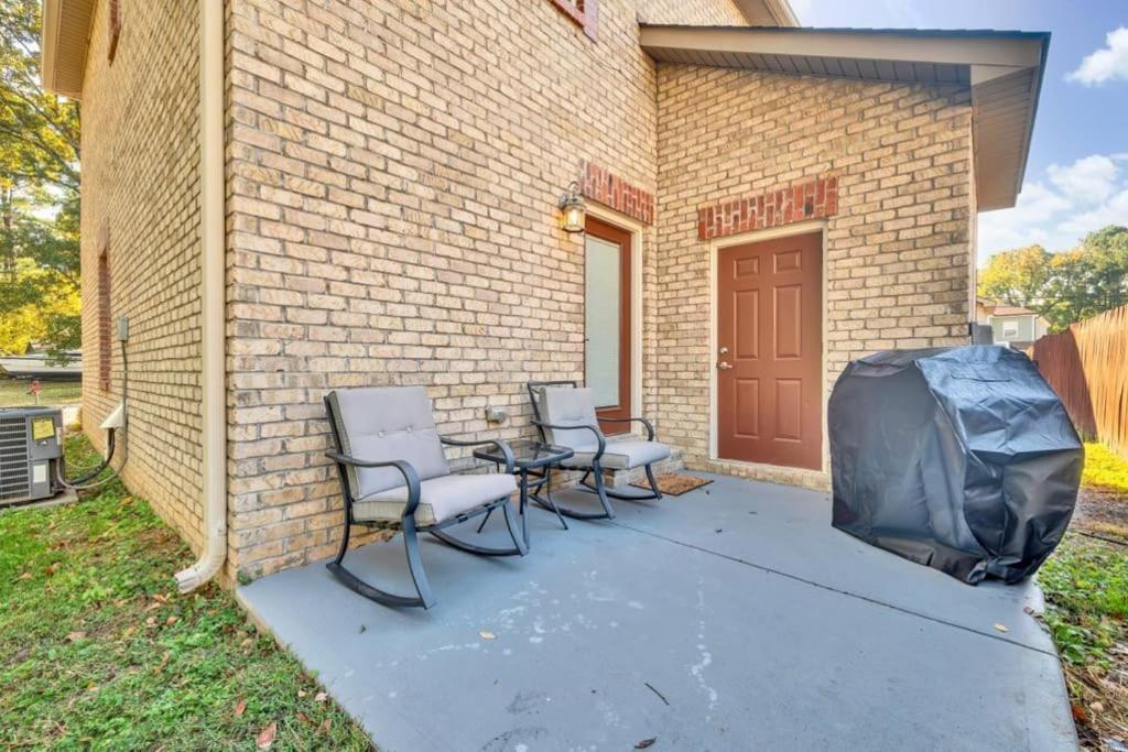 Villa Cozy 2B Townhouse King Bed Free Parking Tv In Brs Concord Exterior foto